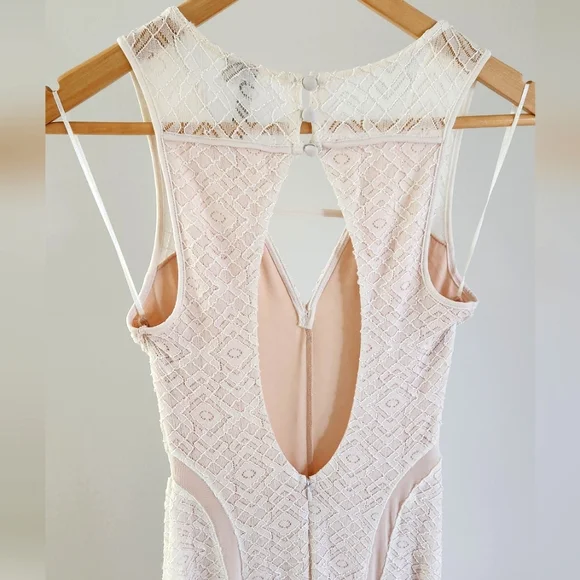 Open-Back Maxi Gown - Picture 9 of 16